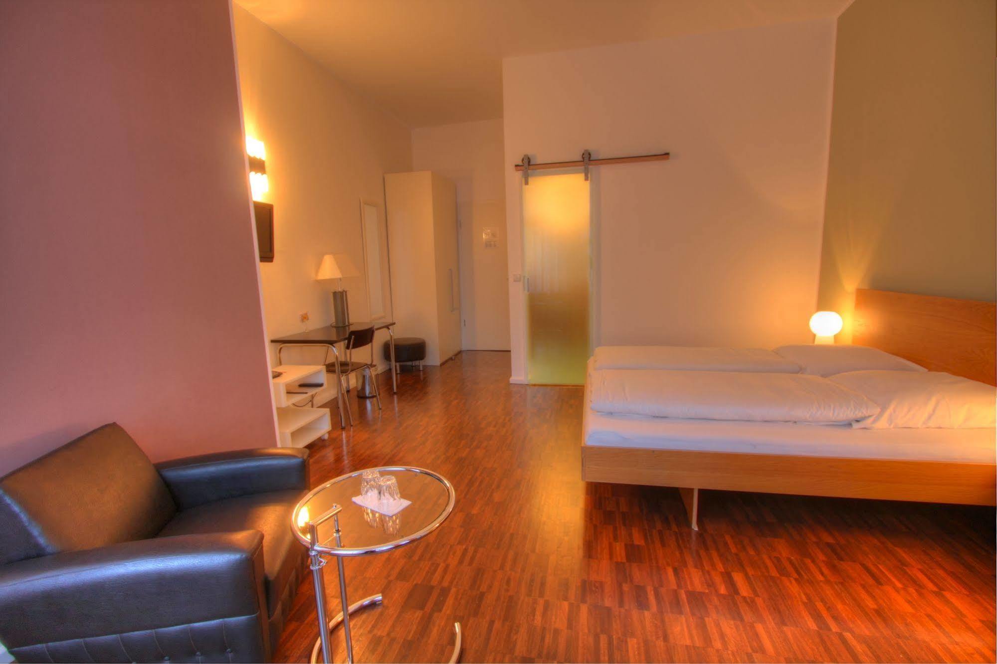 Hotel Johann Berlin Exterior photo